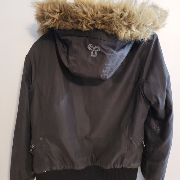 TNA Black bomber Jacket - Picture 6 of 7